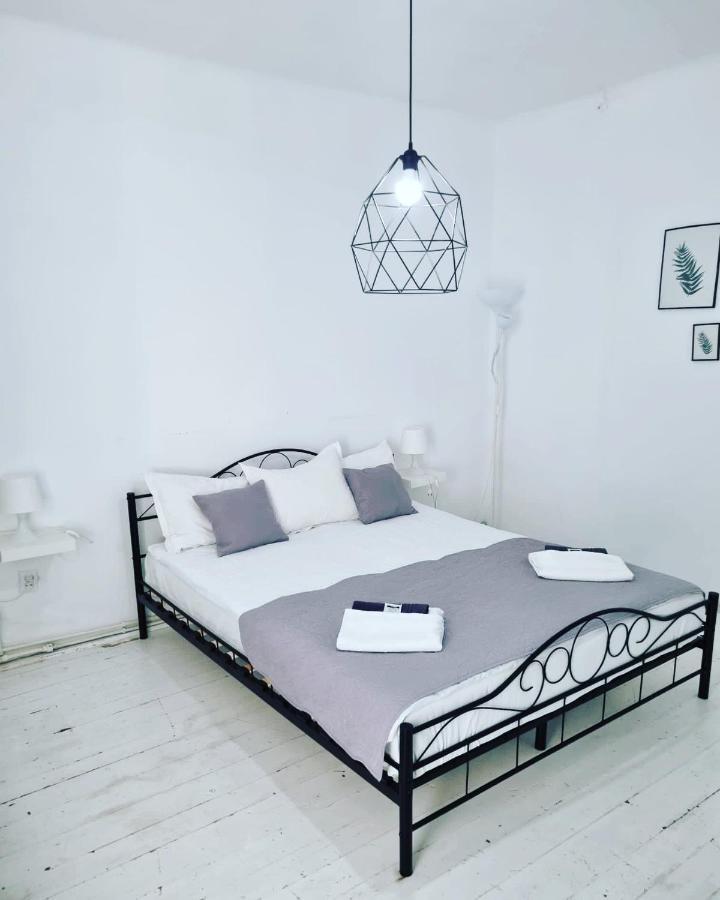 La Maison Blanche Hotell Alba Iulia Exteriör bild