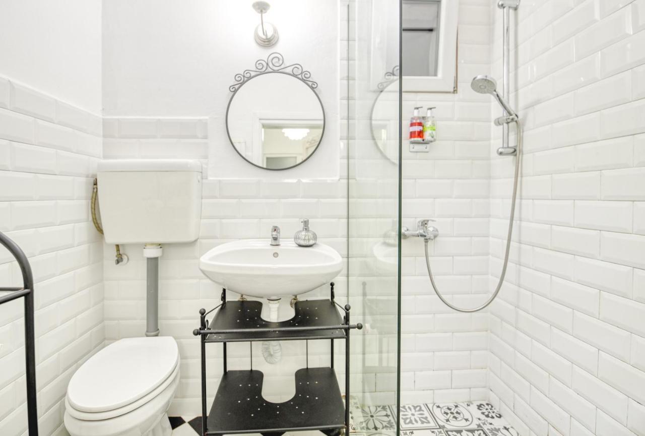 La Maison Blanche Hotell Alba Iulia Exteriör bild