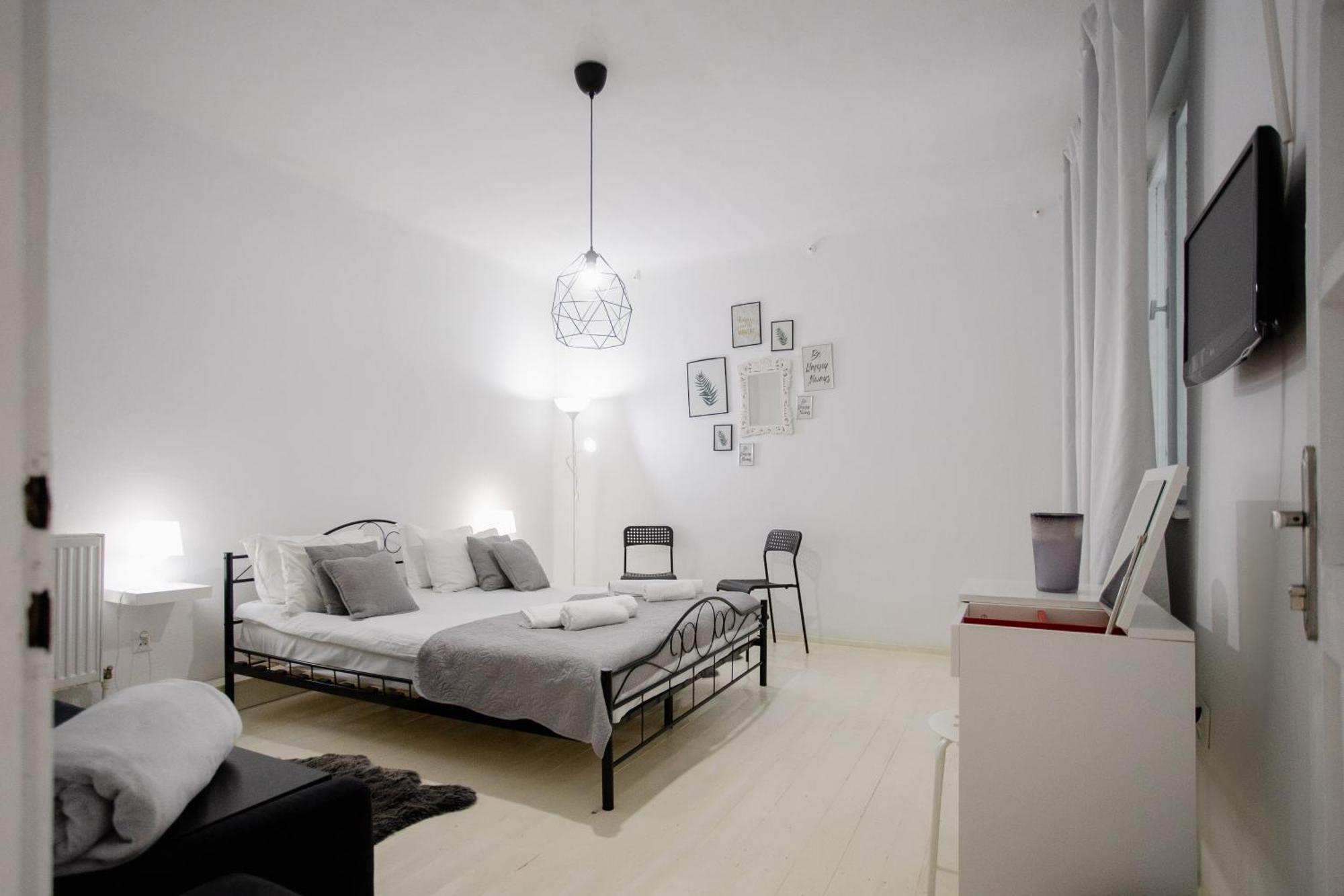 La Maison Blanche Hotell Alba Iulia Exteriör bild