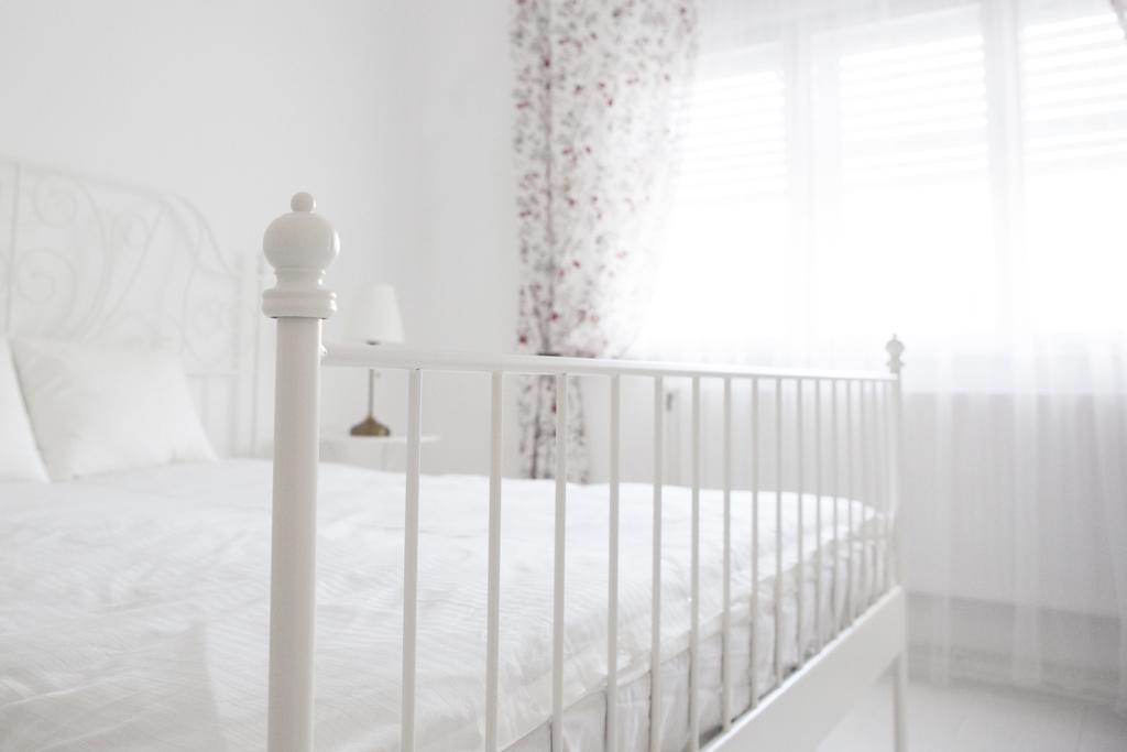La Maison Blanche Hotell Alba Iulia Exteriör bild